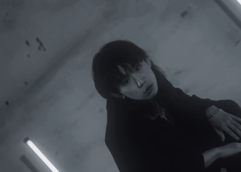 Découvre qui est BLACKHAIR (french and English)