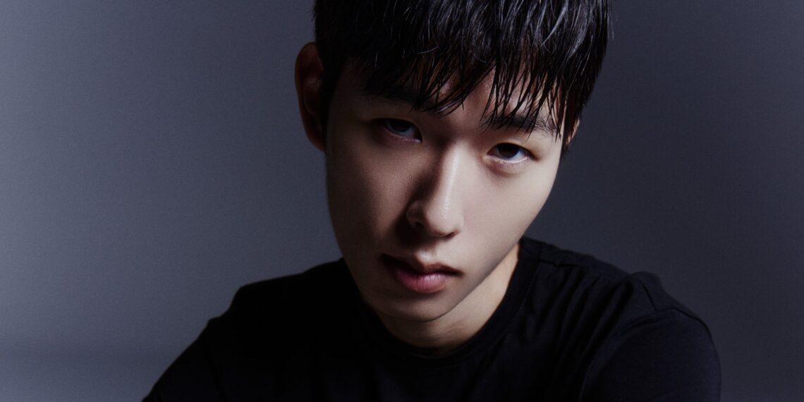 Mannequin coréen : découvre qui est Geonhee Park (French, English and 한국어)